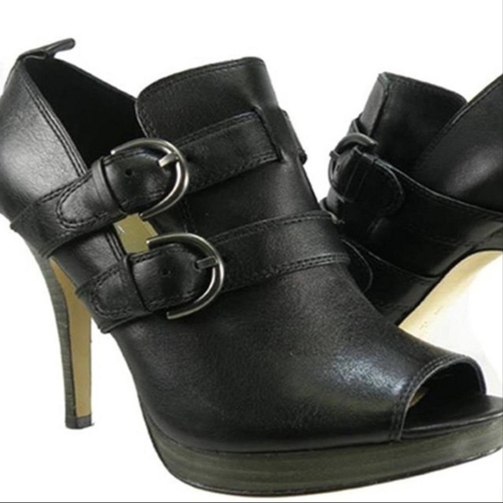 Coach Alexia Cutout Pump Heels Size 10